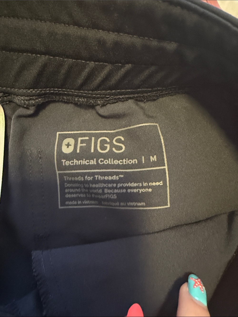 Figs Quiet Navy Medium Casma Scrub Top and Zamora Jogger Set - Picture 6 of 6